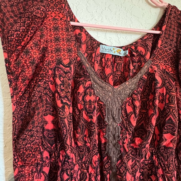 Boho Indie Red Patterned Top - Picture 2 of 4